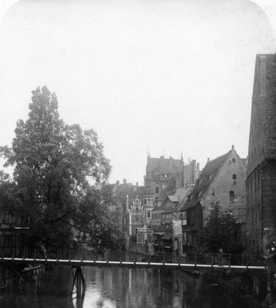 El río Pegnitz, Núremberg, Alemania, c. 1900 de Wurthle and Sons