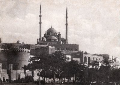 El Cairo, la ciudadela de Saladino (Egipto). circa 1920 (foto en blanco y negro) de . .