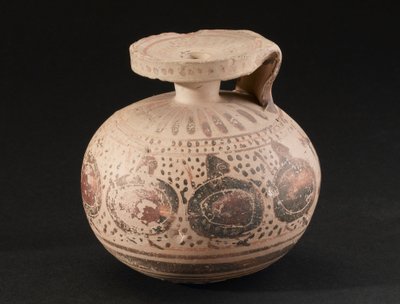 Vasija de cerámica decorada, corintia, 575-550 a.C. de John Pardon