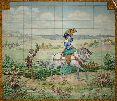 Vista interior, panel de azulejos, pintor Furcy Ernest Tondeur, ejecutor Boch Frères La Louvière, segundo panel, escena de caza con un noble y una noble con halcones de . .