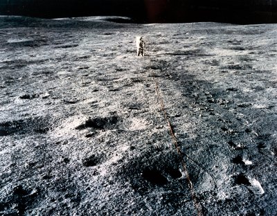 Vuelo espacial tripulado, EE.UU., Apollo 14 astronauta Edgar Mitchell en la Luna de Frederick (attr. to) Barnard