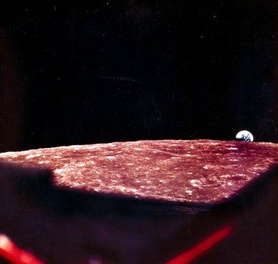 Vuelo espacial tripulado, EE.UU., Apollo, vista general de la Tierra sobre la Luna de Frederick (attr. to) Barnard