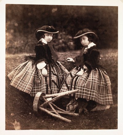 Princesa Helena y Princesa Louise de Frederick (attr. to) Barnard