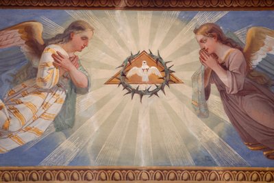 Iglesia de Rumilly. Pintura mural. Ángeles y Espíritu Santo. Francia. de . .