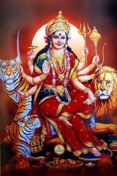 Templo hindú de Shiva. Imagen de la diosa hindú Durga de . .