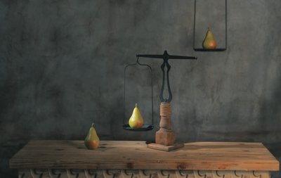 Equilibrio rústico de la pera de chenyi wang