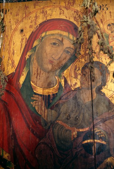 Madonna con niño, pintado sobre madera en la iglesia de Agios Antonios, Kavousi, Creta, Grecia de Theodore Charles Ange Coquelin