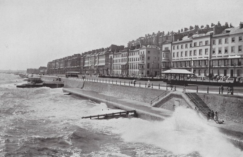 St Leonards-on-Sea (foto en blanco y negro) de (after) English photographer
