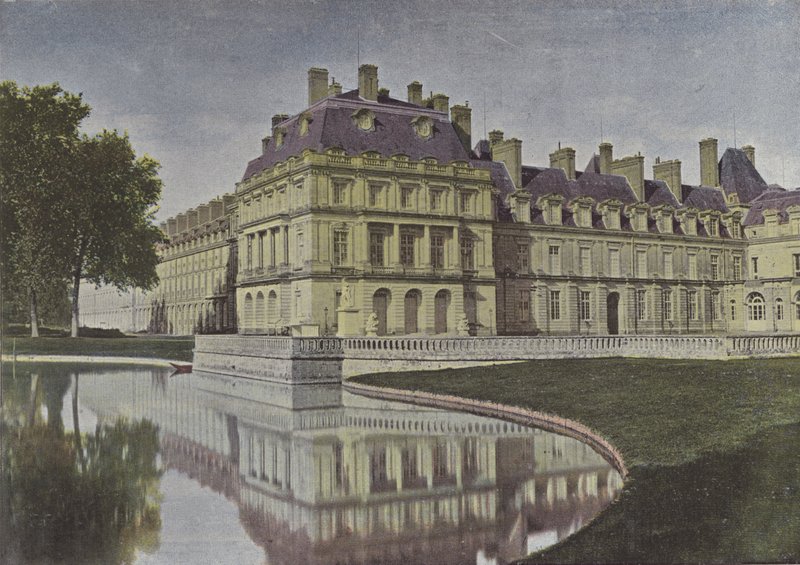 Fontainebleau, Patio de la Fuente de (after) French Photographer