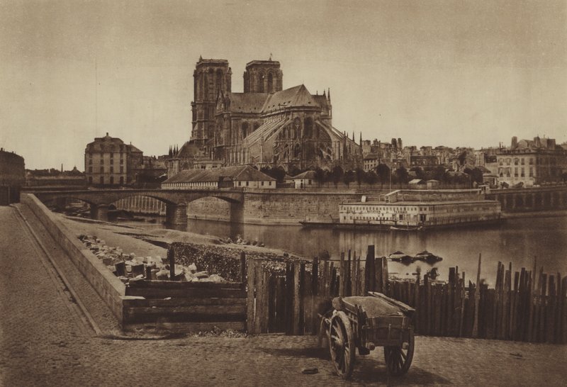 El Ábside de Notre-Dame de (after) French Photographer