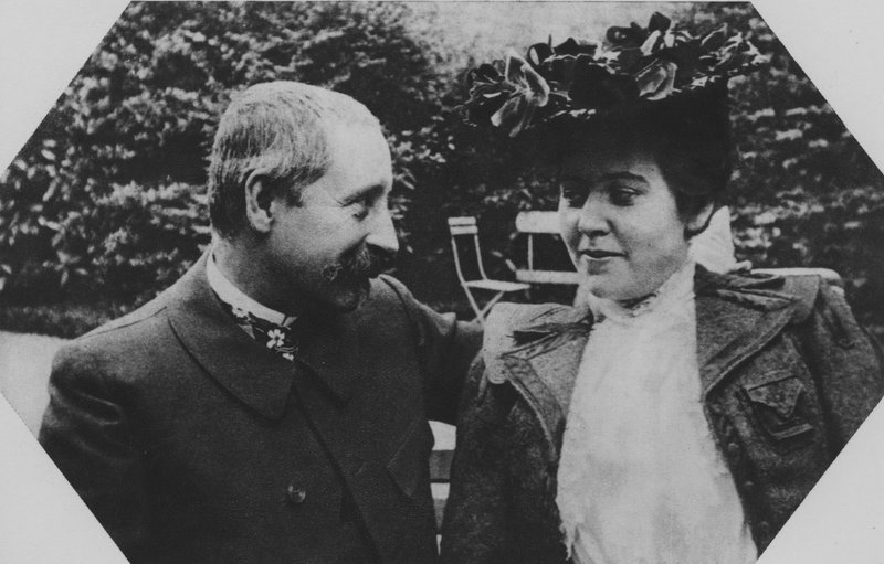 Monsieur et Madame Steinheil (foto en b/n) de (after) French Photographer