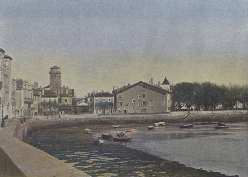 Saint-Jean de Luz (foto coloreada) de (after) French Photographer