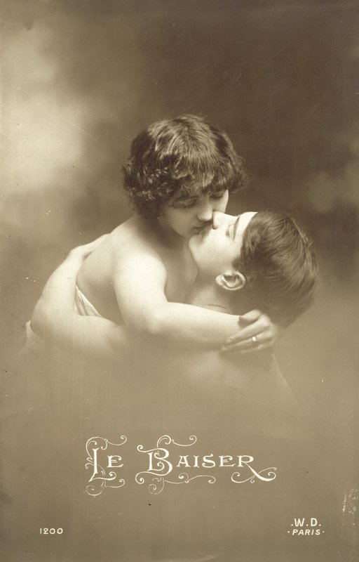 El beso de French Photographer