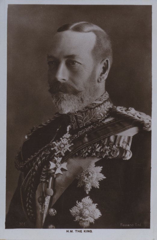 Su Majestad el Rey (foto en b/n) de Alexander Bassano