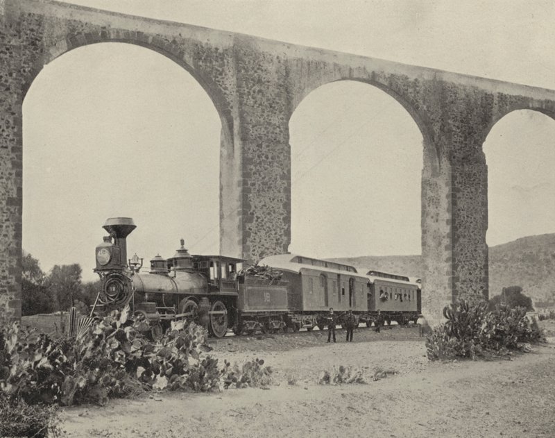 Acueducto en Querétaro, México de American Photographer (after)