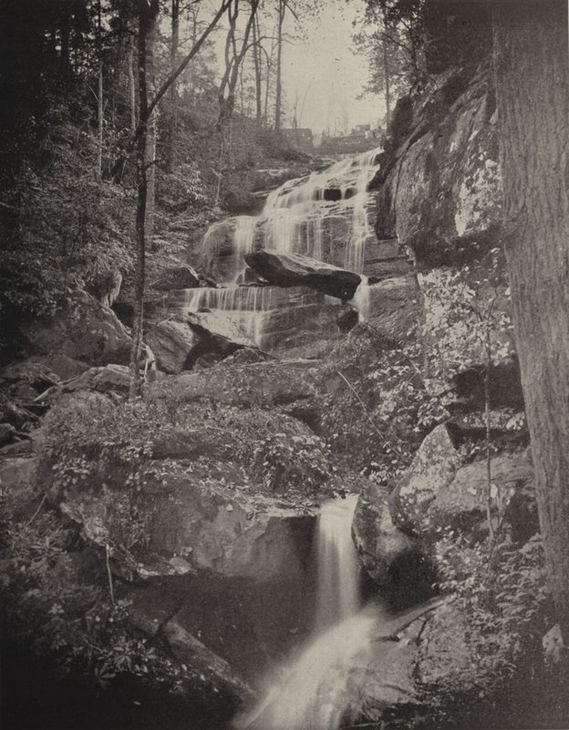 Cascada de Fall Creek, Carolina del Norte de American Photographer (after)