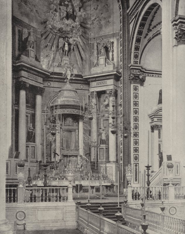 Interior de la Iglesia de Guadalupe de American Photographer (after)