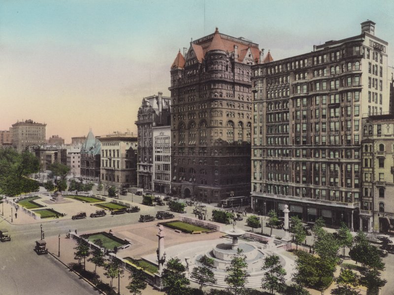 Nueva York: La Plaza y la Fuente Memorial Pulitzer de American Photographer (after)