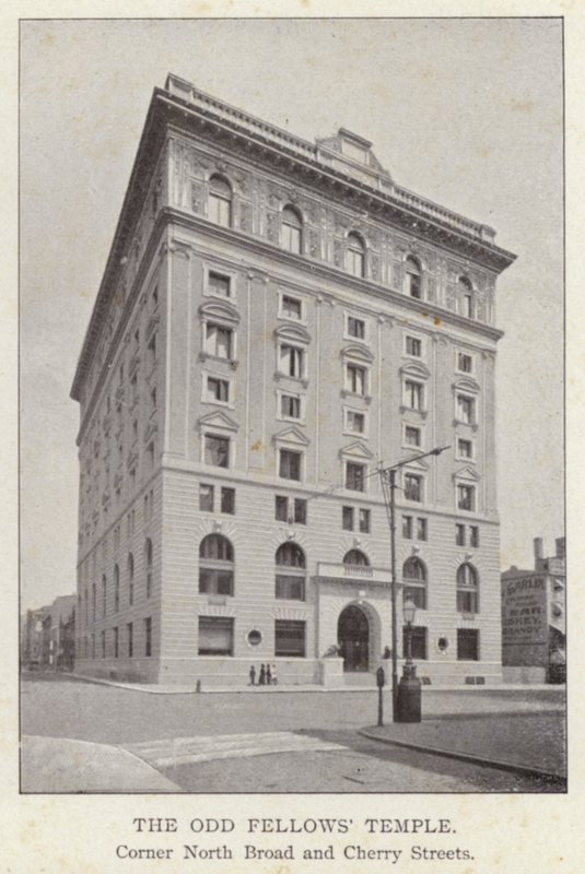 Filadelfia: El Templo de los Odd Fellows, Esquina de las Calles North Broad y Cherry de American Photographer (after)