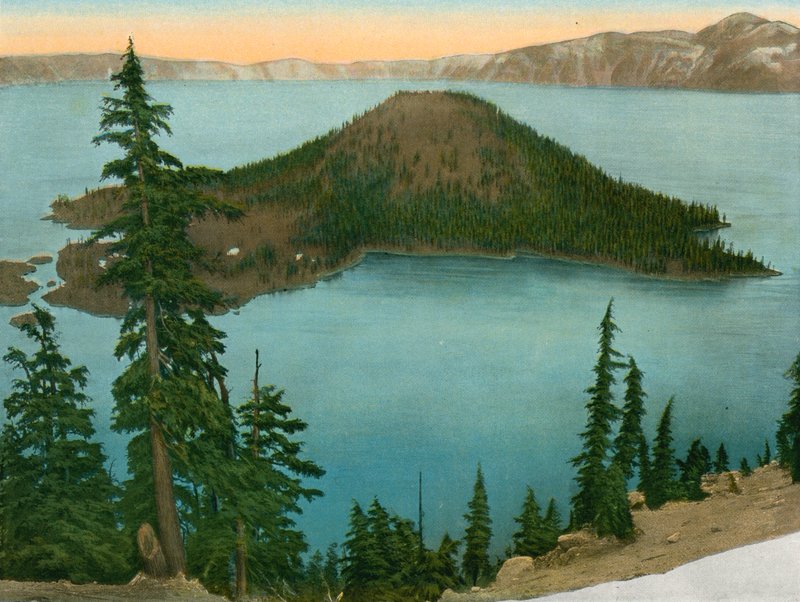 Isla Wizard, Lago del Cráter de American Photographer (after)