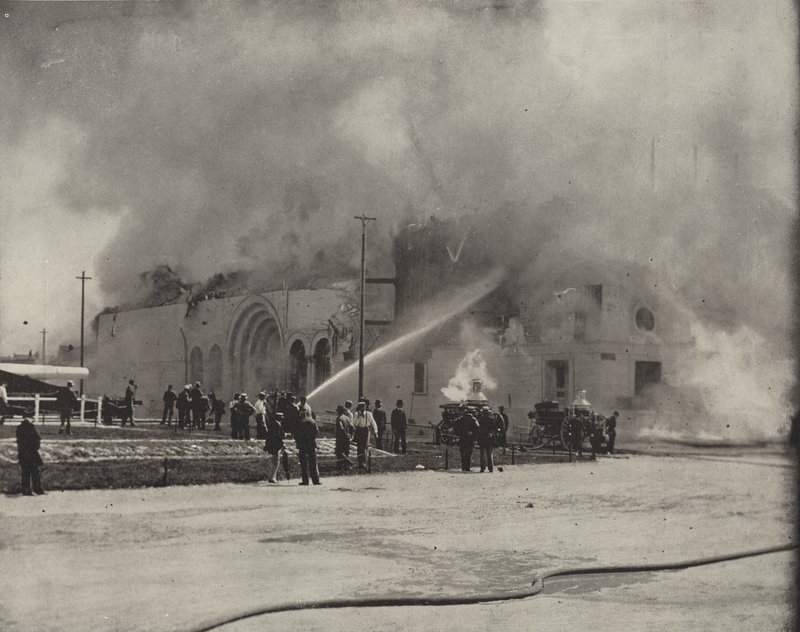 Incendio del Almacén de Frío de American Photographer
