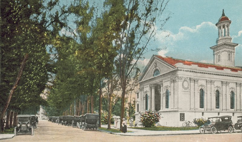Miami, Florida, c 1925: Street View, mostrando la Iglesia Presbiteriana (foto en color) de American Photographer