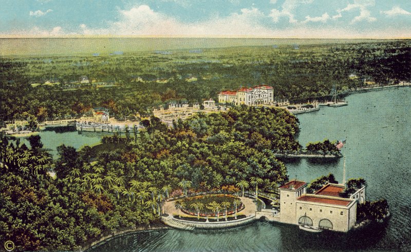 Miami, Florida, c 1925: The Beautiful Deering Estate (foto en color) de American Photographer