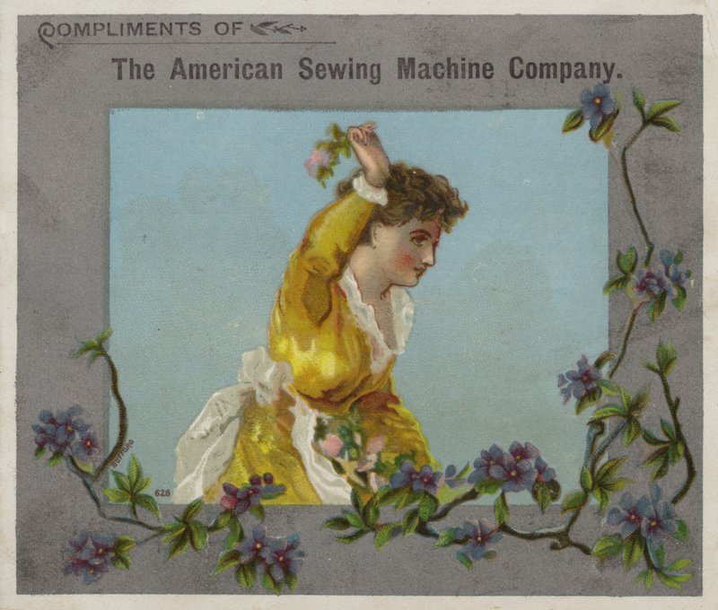 Niña saludando de American School