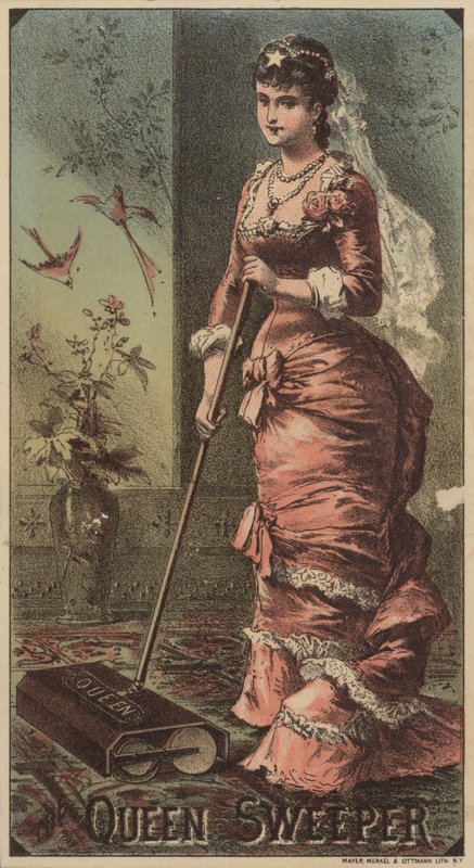 Señora usando la barredora de alfombras Queen de American School