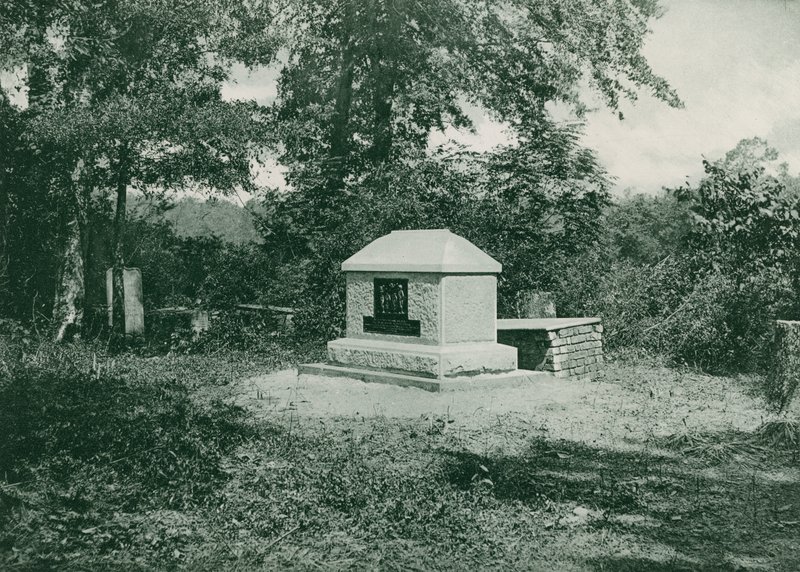 Tumba del General Marion de American School