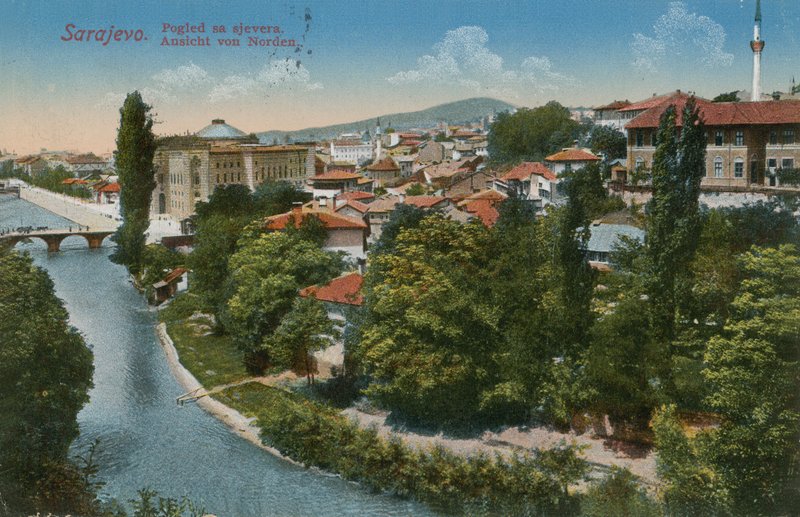 Sarajevo - vista al norte de la ciudad. Tarjeta postal enviada en 1913. de Bosnian Photographer