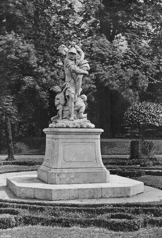Lado este del jardín sur de Charles Latham
