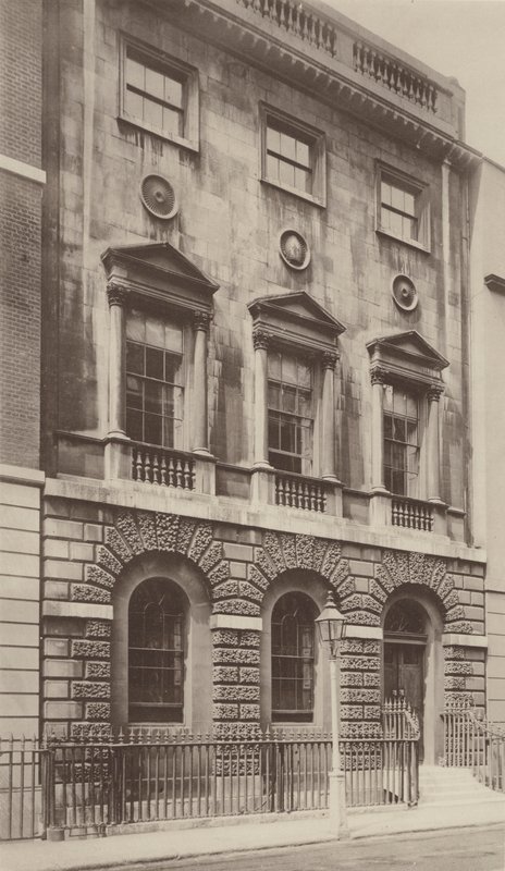 Casa Ely, Calle Dover, Oeste de Charles Latham