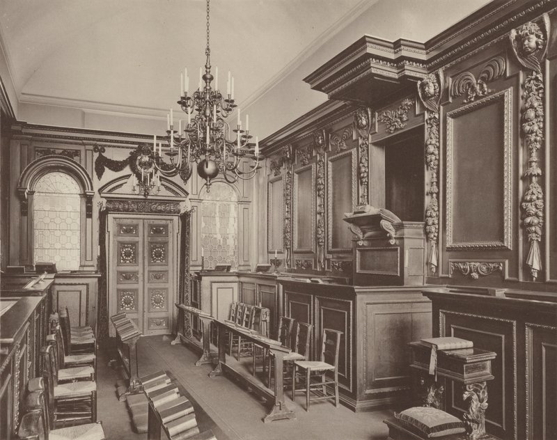Castillo de Farnham, Surrey, la Capilla de Charles Latham