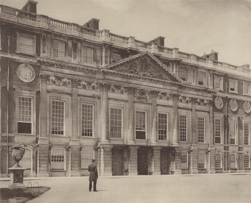 Palacio de Hampton Court, el Frente Este de Charles Latham
