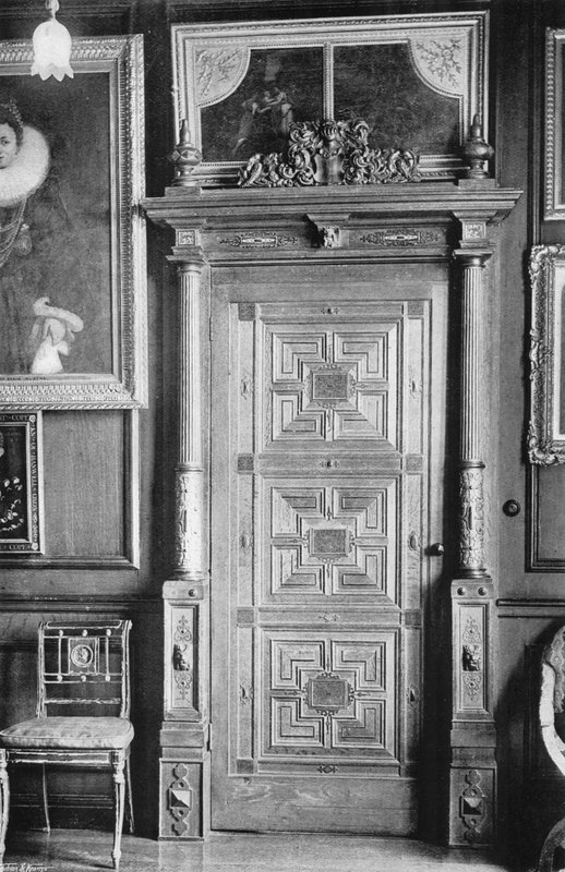 En el salón de roble de Charles Latham