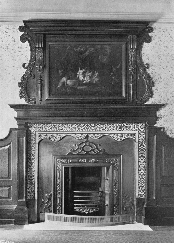 En la sala de la escalera de Charles Latham