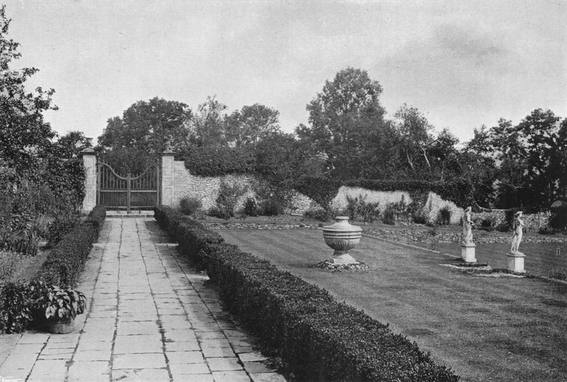 Puerta norte de Charles Latham