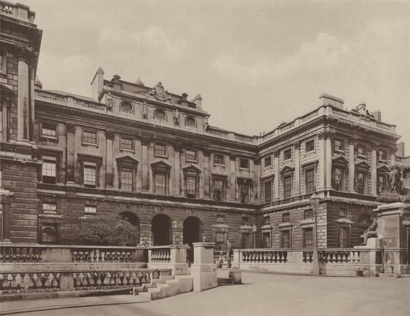 Casa Somerset, Vista en el Patio de Charles Latham