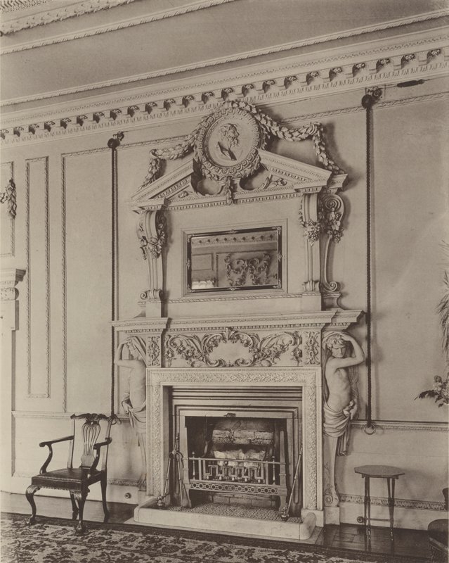 Stoke Hall, Derbyshire, Chimeneas del Salón de Charles Latham