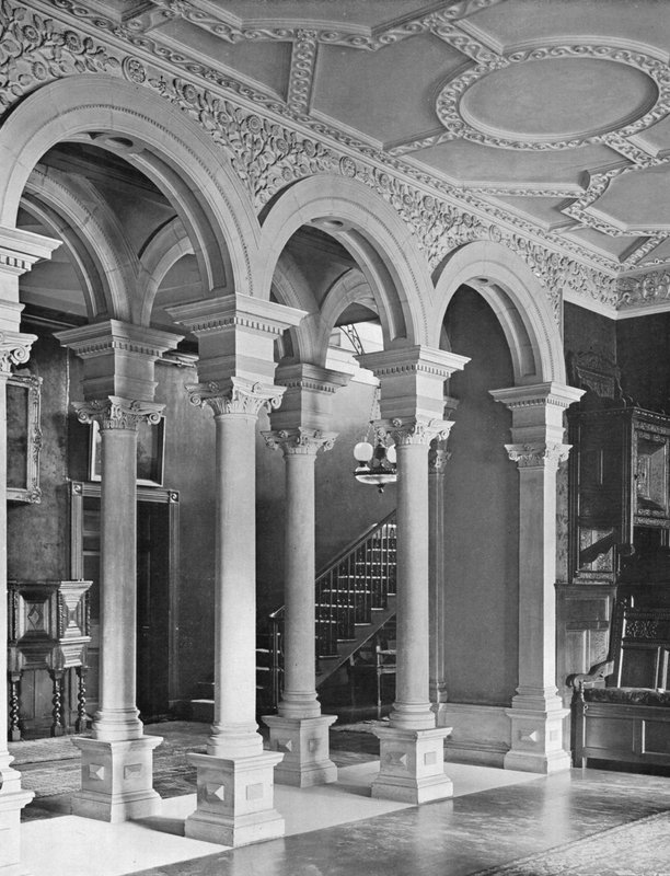 Trabajo en Piedra en el Salón de Charles Latham