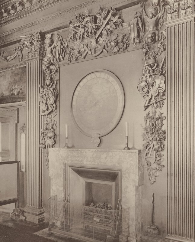 El Almirantazgo, Whitehall, Chimenea de la Sala de Juntas de Charles Latham
