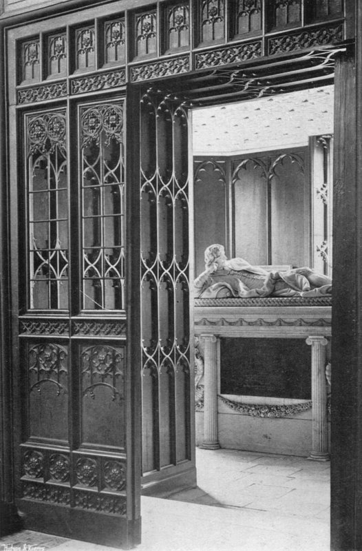 La Capilla y la Tumba de Charles Latham