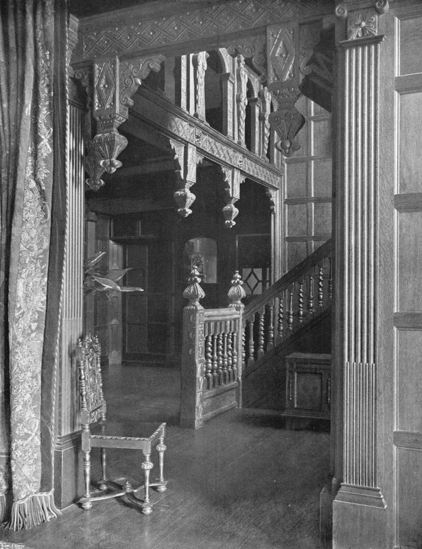 El Vestíbulo y la Escalera de Charles Latham