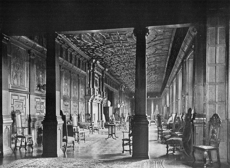 La Galería Larga, mirando al Este de Charles Latham