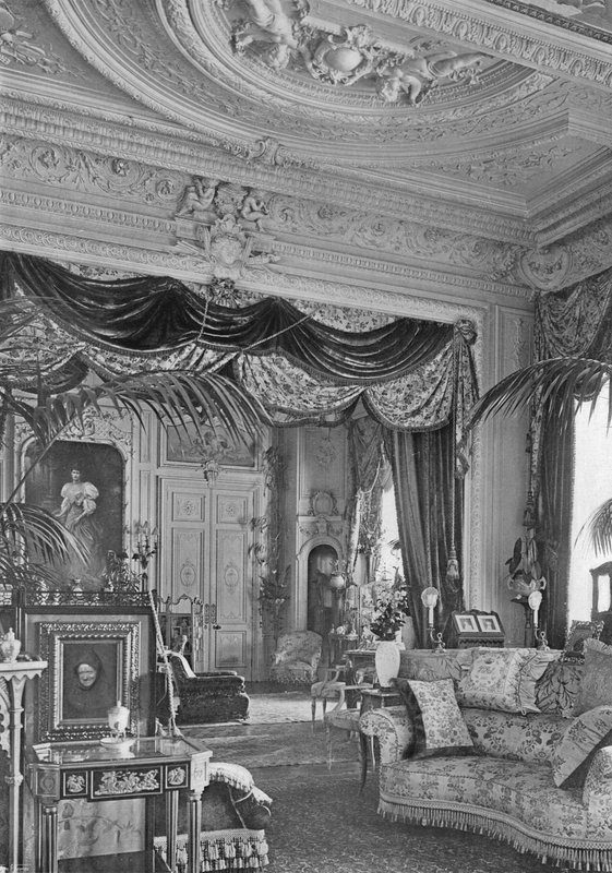 El Salón Principal de Charles Latham
