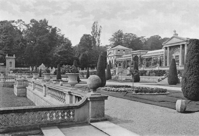 La esquina sur de la casa de Charles Latham