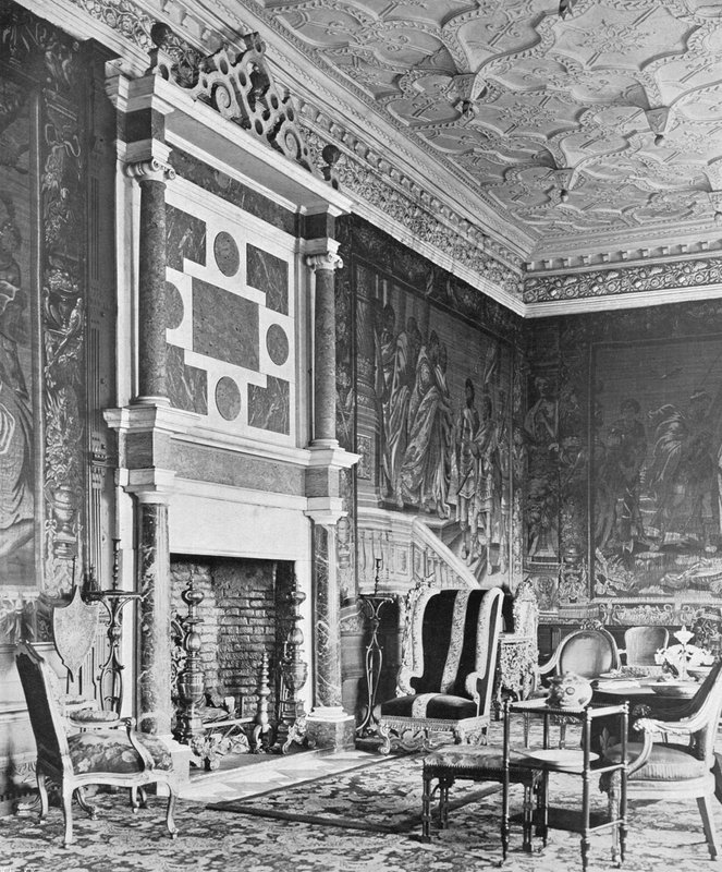 El Salón de Estado de Charles Latham