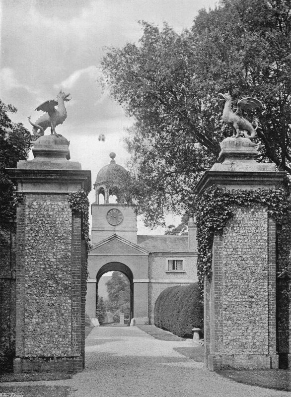 La Entrada de Charles Latham