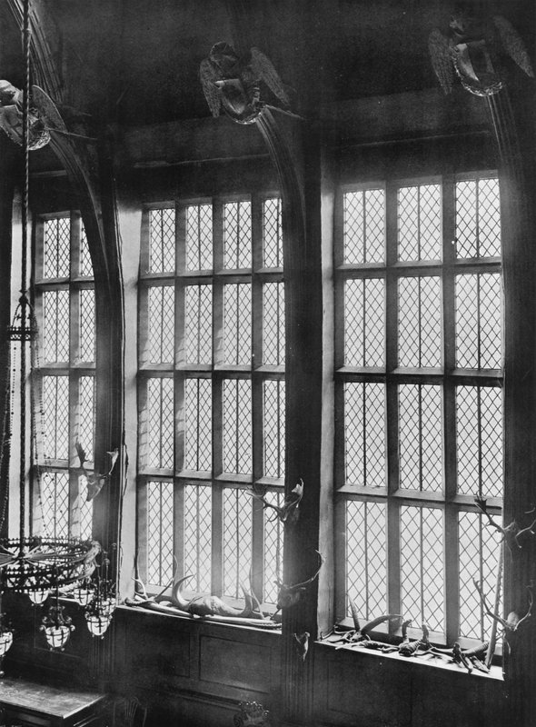 Ventana en el Salón Antiguo de Charles Latham